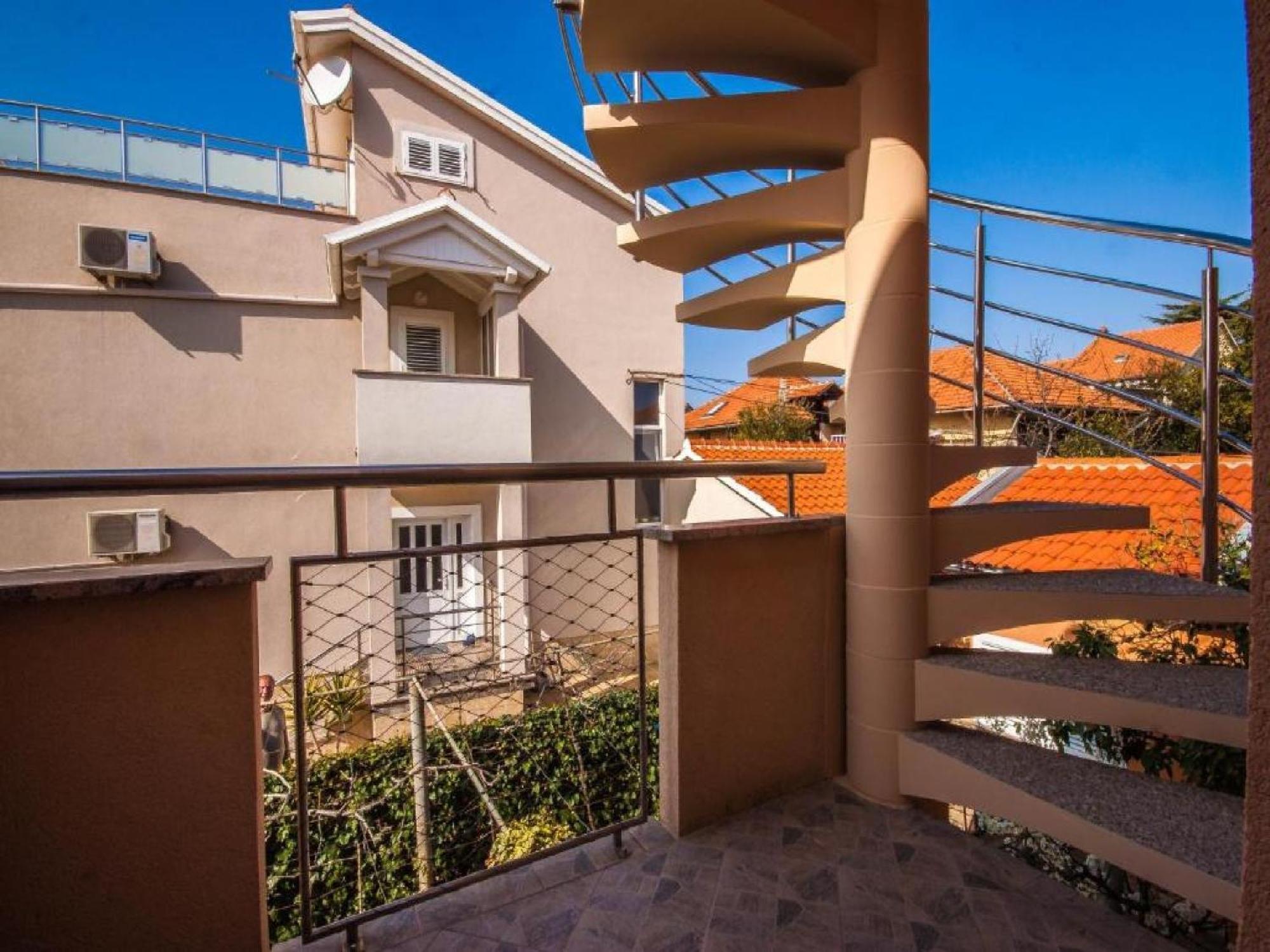 Amalia Appartement *